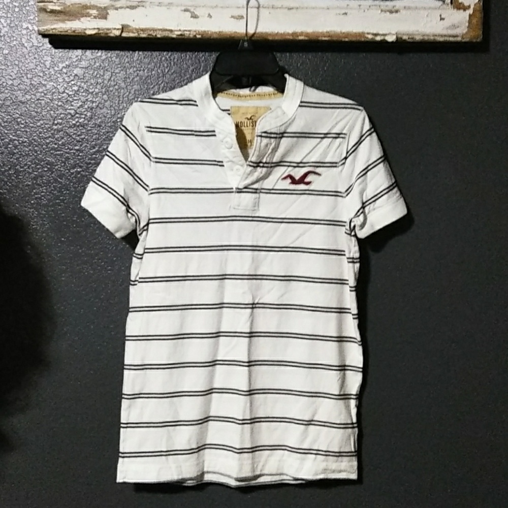 Hollister shirt